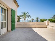 Villa en venta en Los Monteros, Marbella Este