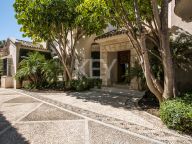 Вилла на продажу в Los Monteros, Восточная Марбелья