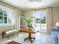 Вилла на продажу в Los Monteros, Восточная Марбелья