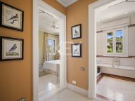 Villa en venta en Los Monteros, Marbella Este