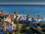 Вилла на продажу в Los Monteros, Восточная Марбелья