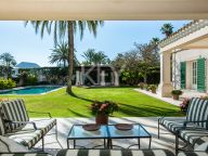 Вилла на продажу в Los Monteros, Восточная Марбелья