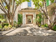 Villa en venta en Los Monteros, Marbella Este