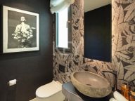 Villa en venta en El Rosario, Marbella Este