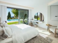 Villa en venta en El Rosario, Marbella Este