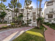 Apartment for sale in Marina Puente Romano, Marbella Golden Mile