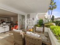Apartment for sale in Marina Puente Romano, Marbella Golden Mile