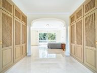 Villa for sale in Paraiso Barronal, Estepona