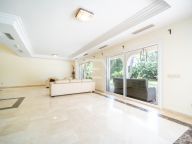 Villa for sale in Paraiso Barronal, Estepona