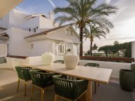 Apartment for sale in Los Monteros Palm Beach, Marbella East