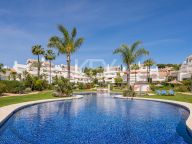 Apartment for sale in Los Monteros Palm Beach, Marbella East