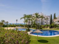 Apartment for sale in Los Monteros Palm Beach, Marbella East