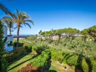 Apartment for sale in Los Monteros Palm Beach, Marbella East
