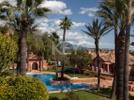 Duplex en venta en Monte Halcones, Benahavis
