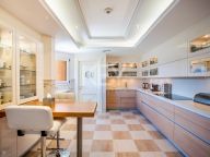 Penthouse for sale in Kempinski, Estepona
