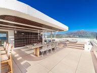 Penthouse for sale in La Quinta, Benahavis