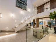 Villa en venta en El Rosario, Marbella Este