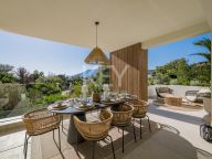 Villa en venta en El Rosario, Marbella Este