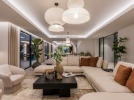 Villa en venta en El Rosario, Marbella Este