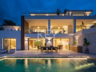 Villa en venta en El Rosario, Marbella Este