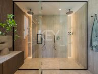 Villa en venta en El Rosario, Marbella Este