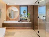 Villa en venta en El Rosario, Marbella Este