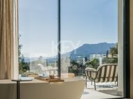 Villa en venta en El Rosario, Marbella Este