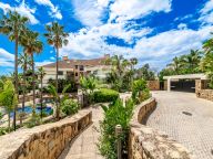 Apartment for sale in Los Monteros, Marbella East