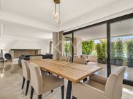 Apartment for sale in Los Monteros, Marbella East
