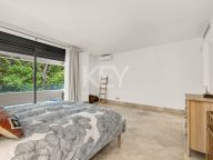 Apartment for sale in Los Monteros, Marbella East