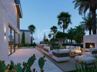 Villa for sale in Bel Air, Estepona