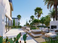 Villa for sale in Bel Air, Estepona