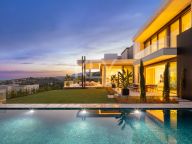 Villa for sale in La Quinta, Benahavis