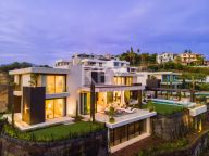 Villa for sale in La Quinta, Benahavis