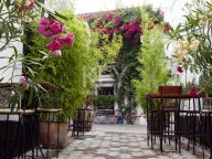 Villa for sale in Parcelas del Golf, Nueva Andalucia