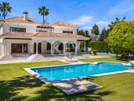 Villa for sale in Guadalmina Baja, San Pedro de Alcantara