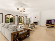 Villa for sale in Guadalmina Baja, San Pedro de Alcantara
