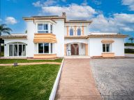 Villa for sale in Guadalmina Baja, San Pedro de Alcantara