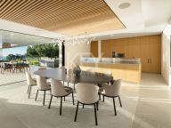 Villa for sale in El Madroñal, Benahavis