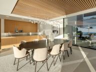 Villa for sale in El Madroñal, Benahavis