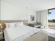 Villa for sale in El Madroñal, Benahavis