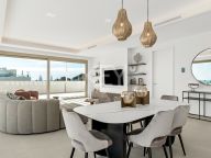 Duplex Penthouse for sale in Benalús, Marbella Golden Mile