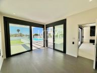 Villa for sale in Elviria, Marbella East