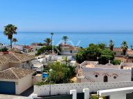 Villa for sale in Elviria, Marbella East