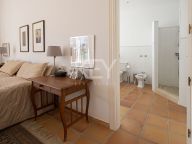 Villa for sale in Guadalmina Baja, San Pedro de Alcantara