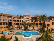 Apartment for sale in La Cerquilla, Nueva Andalucia