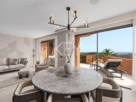 Apartment for sale in La Cerquilla, Nueva Andalucia