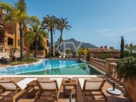 Apartment for sale in La Cerquilla, Nueva Andalucia