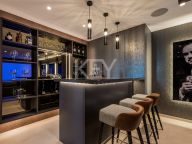 Villa for sale in Las Brisas, Nueva Andalucia