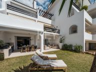 Apartamento Planta Baja en venta en Coral Beach, Marbella Golden Mile